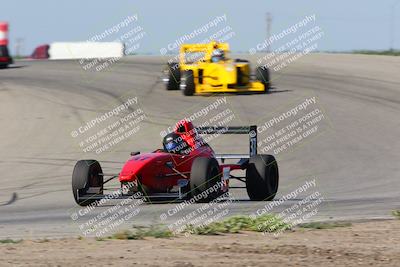 media/Apr-30-2022-CalClub SCCA (Sat) [[98b58ad398]]/Group 6/Race (Outside Grapevine)/